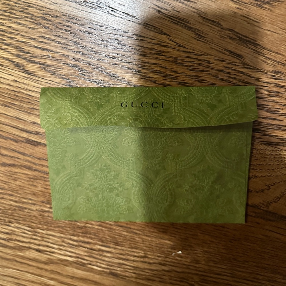 Gucci paper envelope